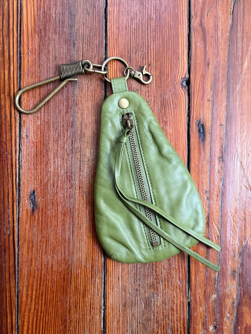 Vintage 00s Hobo International avocado green leather keychain pouch purse - Picture 2 of 11